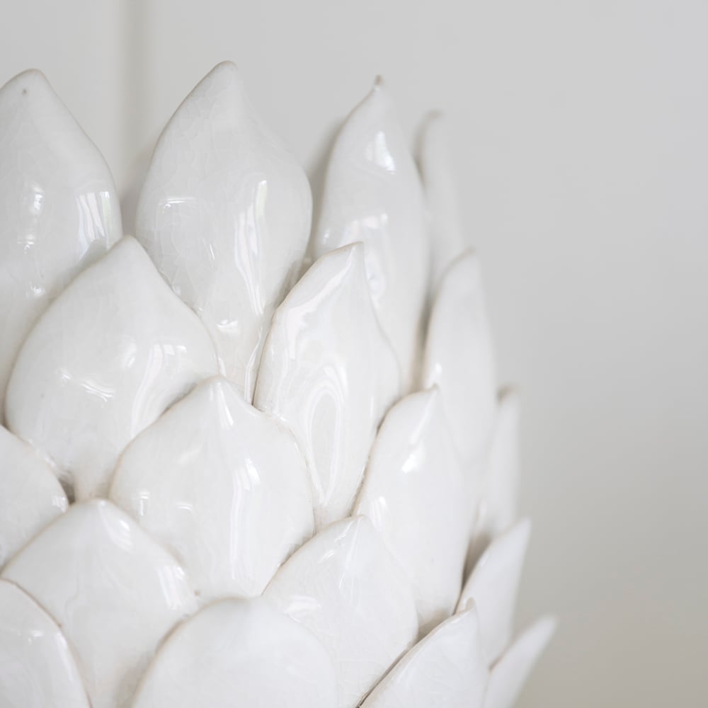 Planter Petals White